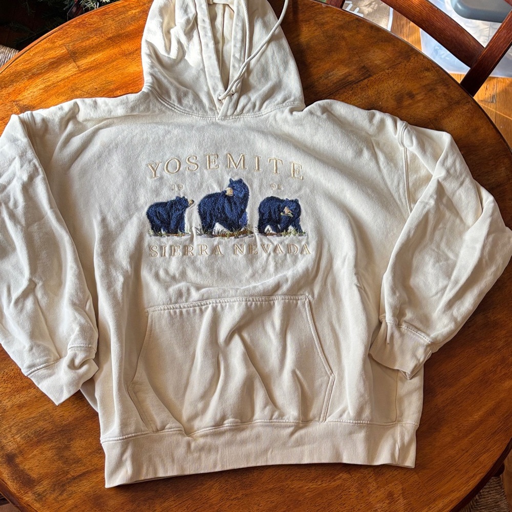 Cream Yosemite Hoodie with Bear Design